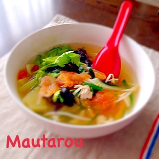 ベトナム風　香味野菜の食べるスープ